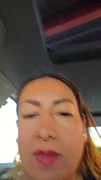 חדר צ'אט בשידור חי של IAmScarlettLove