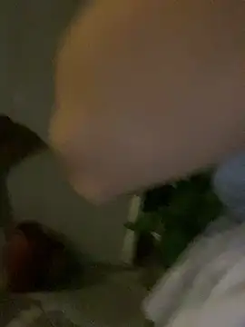 LiLi-Kirix99 Adlı Modelin Canlı Sohbet Odası