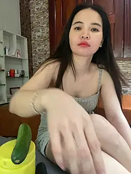 LiLi-Kirix99 লাইভ চ্যাট রুম