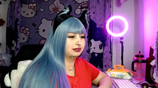 Živá chatovací místnost lussyevans24