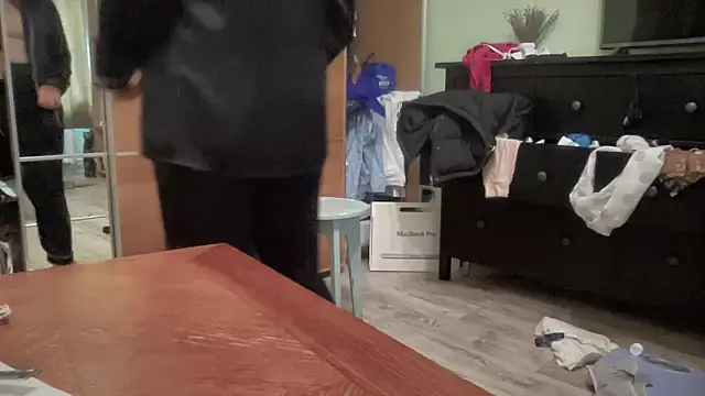 Diamond_Tyler – Naživo chatovacia miestnosť
