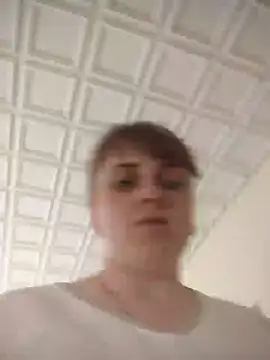 חדר צ'אט בשידור חי של CoddessCrystal