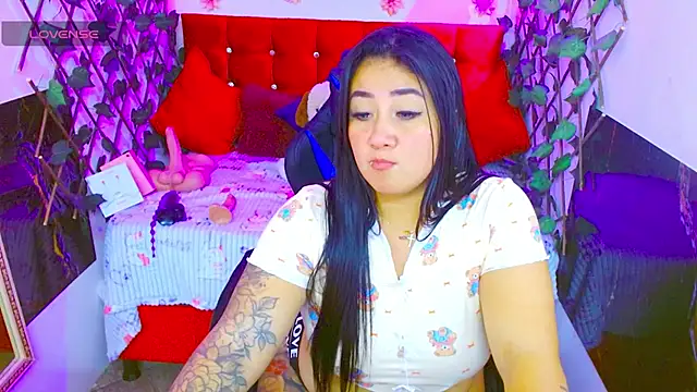 zoe_naughty01n Live chat-huone
