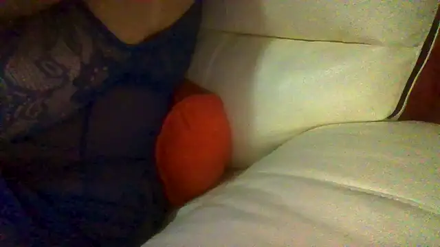 RoxiRedXXX Live Chatraum