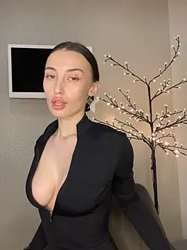 Polli_Kiss – Kamerová šou