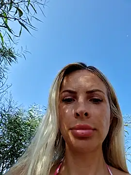 Luna_Veil – live chatrum