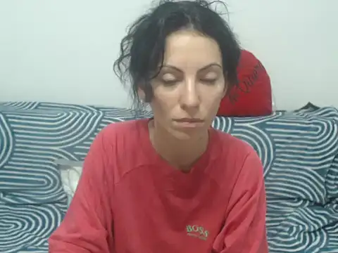 Emmatoo Adlı Modelin Canlı Sohbet Odası