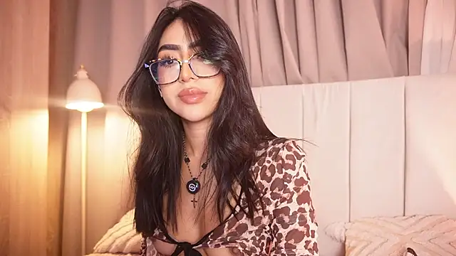חדר צ'אט בשידור חי של Sara_albrecht