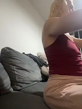 tanyagrey Adlı Modelin Canlı Sohbet Odası