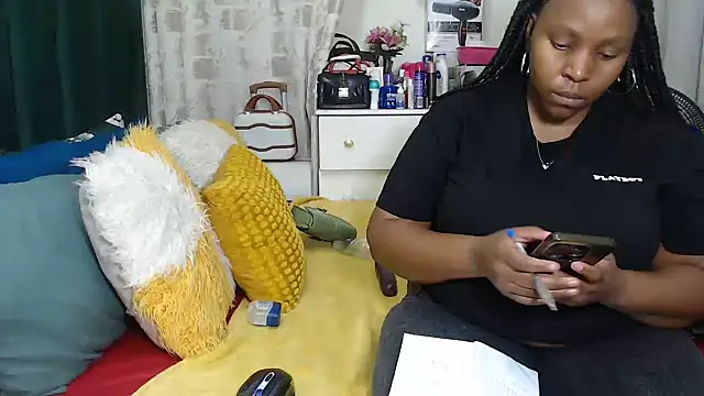 GaggingQueenxx Adlı Modelin Canlı Sohbet Odası