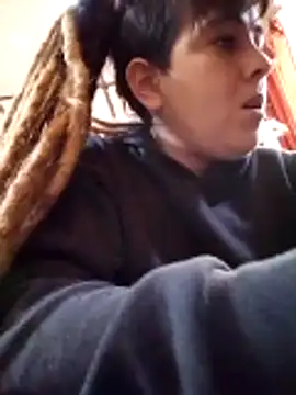 חדר צ'אט בשידור חי של shivaloba93