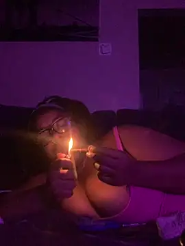 Bustyylilpotheaddd Live Chatrum