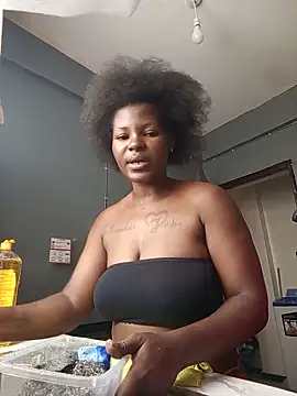 Chat ao vivo de TrishaKalid