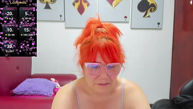 חדר צ'אט בשידור חי של Salomeediaz_