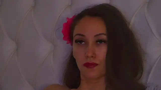 Sala de chat ao vivo de AliceMunro