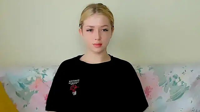 ElleLuv_ লাইভ চ্যাট রুম