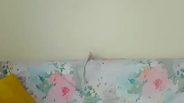Phòng Chat Trực Tiếp ElleLuv_