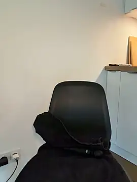 Elenascrib Live Chatraum