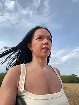 Seks show uživo modela Vanesskaa na kameri