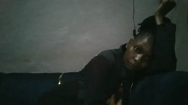 slim_girl02 élő chatszobája