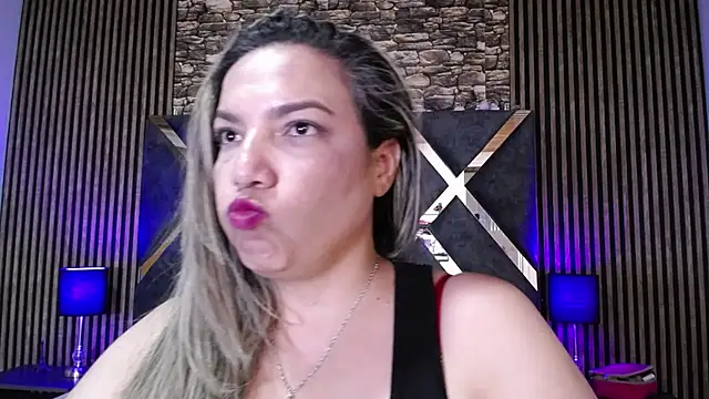 Živá chatovací místnost marie_hss