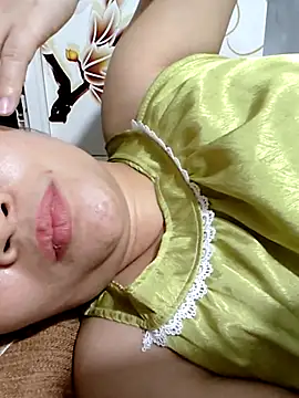 ห้องแชทสดของ 2_sexxx