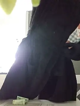 Bel_lla036Bella Adlı Modelin Canlı Sohbet Odası