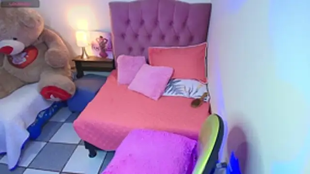 Pokój czatu na żywo – sofiasex99