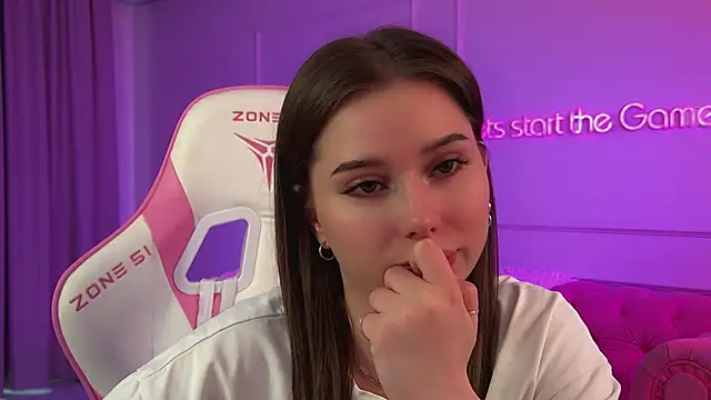 DianaVert Adlı Modelin Canlı Sohbet Odası