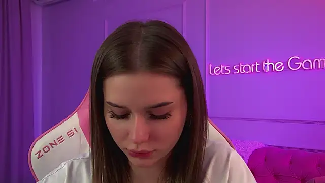 DianaVert's Live Chat Room