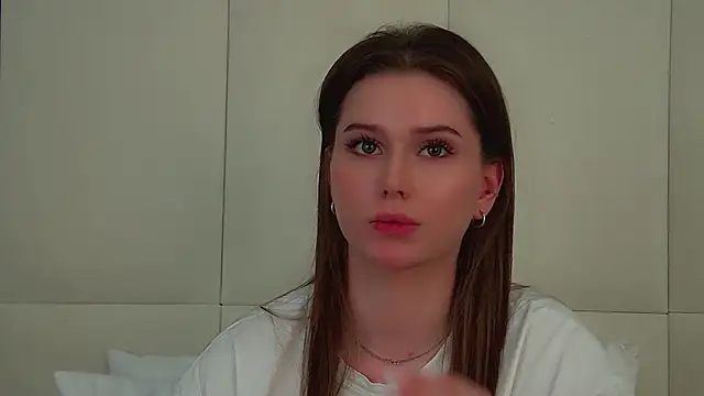 DianaVert Adlı Modelin Canlı Sohbet Odası
