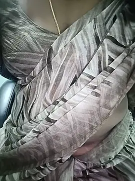 tamil_subha69 Adlı Modelin Canlı Sohbet Odası