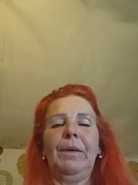 חדר צ'אט בשידור חי של CassandraSandra44