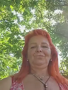 CassandraSandra44 Adlı Modelin Canlı Sohbet Odası