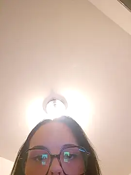 JUJUICY- Live chatroom