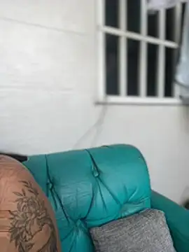 Živá chatovací místnost SiennaChalmers