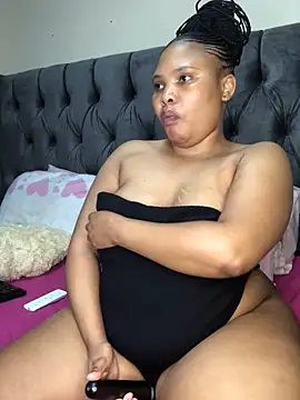 Anaelle24's Live Chat Room
