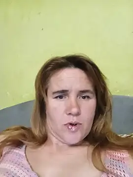 SannyMILF's Live Chat Room