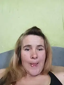 SannyMILF লাইভ চ্যাট রুম
