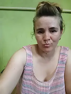 SannyMILF Adlı Modelin Canlı Sohbet Odası