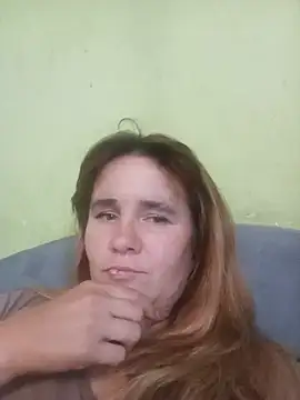Živá chatovací místnost SannyMILF