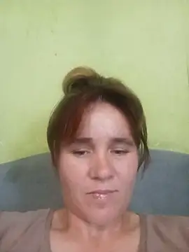 Živá chatovací místnost SannyMILF