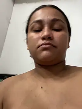 Bridget_Jon Adlı Modelin Canlı Sohbet Odası