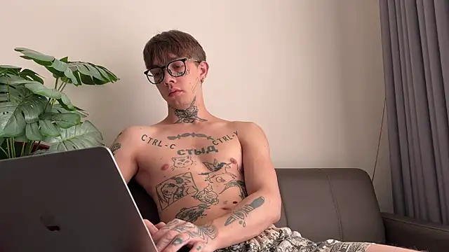 Živá chatovací místnost anahori__simon