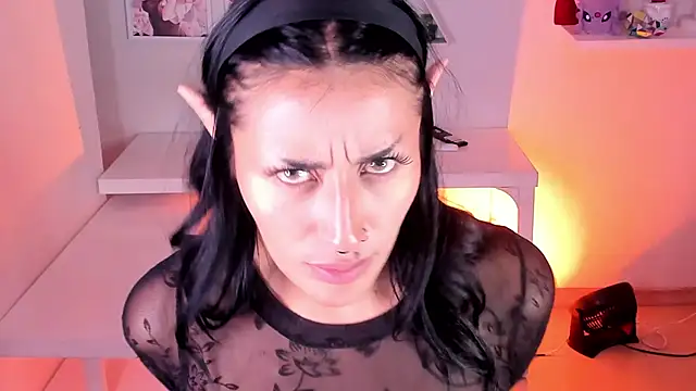 Chat soba uživo modela Valkiria_ponce