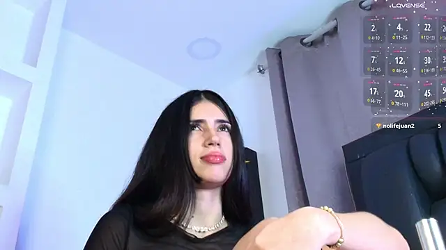 Chat soba uživo modela SaraRoy_
