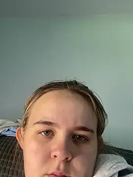 חדר צ'אט בשידור חי של princess_blondex