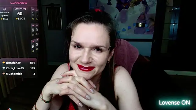 Chat soba uživo modela AriaGray
