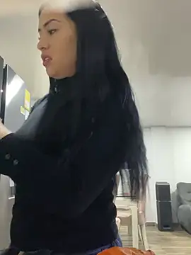 Sara_luna_n Live chat-huone