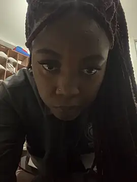 CiaraEbony Cameră chat live